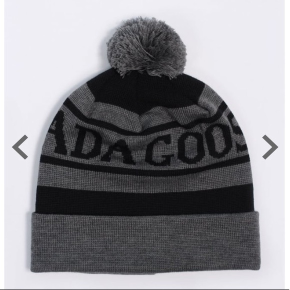 canada goose bobble hat canada goose bobble hat